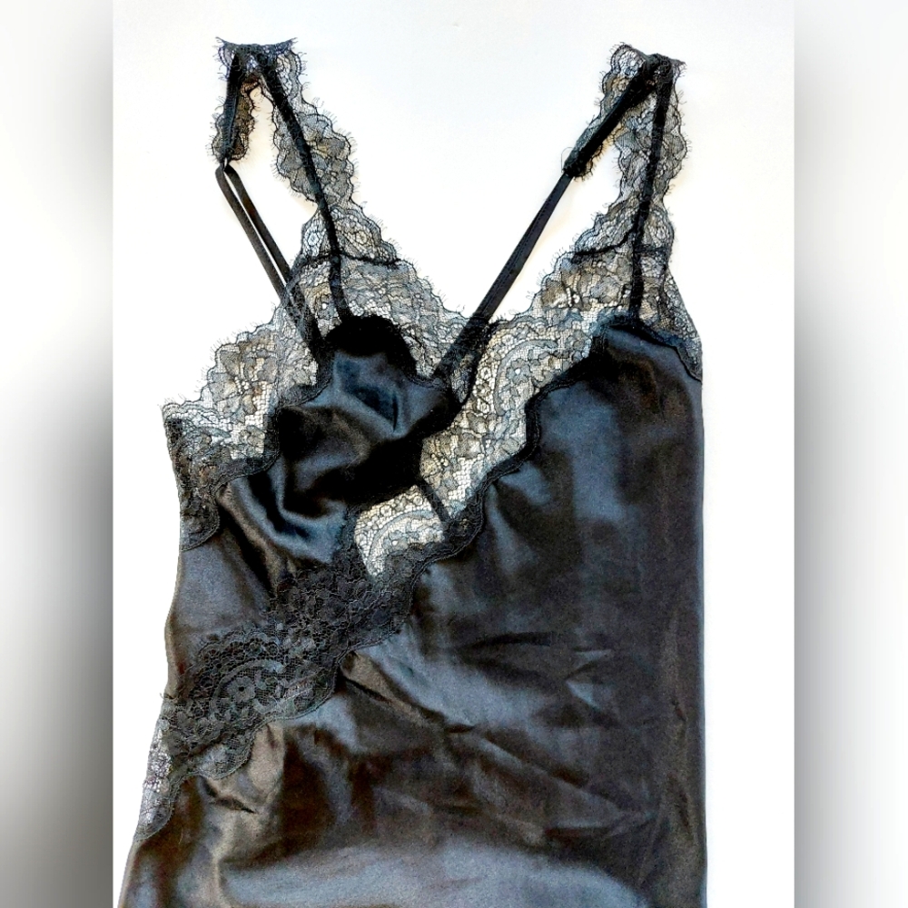 Sexy Black Lace Accent Nightgown Size Medium‎ Victoria's Secret Boudoir Negligee